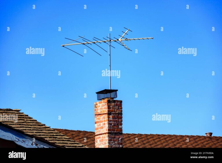 antenne relais tv sur un toit