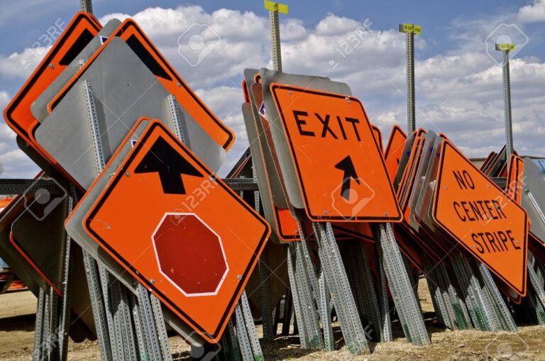 panneau de signalisation feu orange