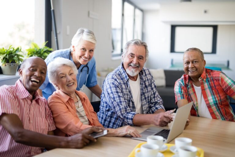 À Quel Âge Devenons-Nous Officiellement Seniors En France