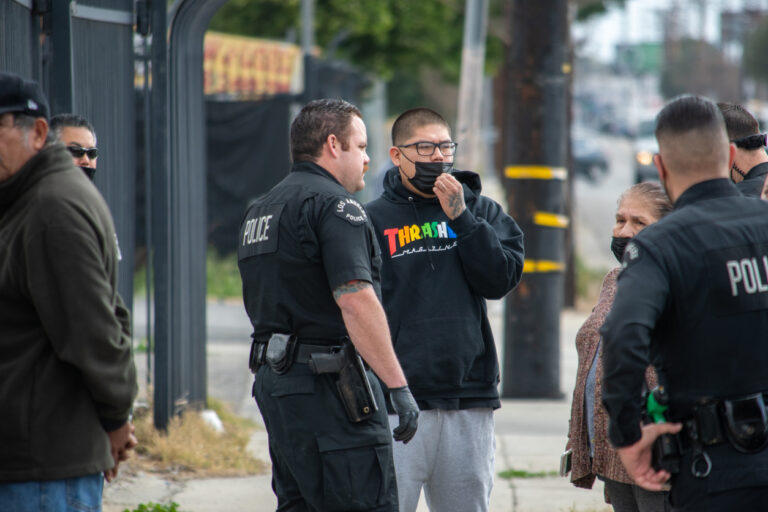 Est-ce que la police a le droit de m’arrêter sans raison valable