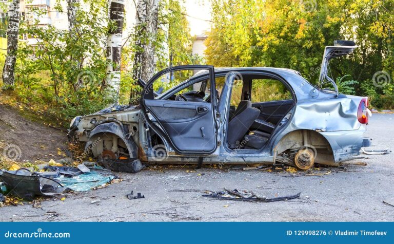 Que faire si votre voiture est endommagée en stationnement dans la rue