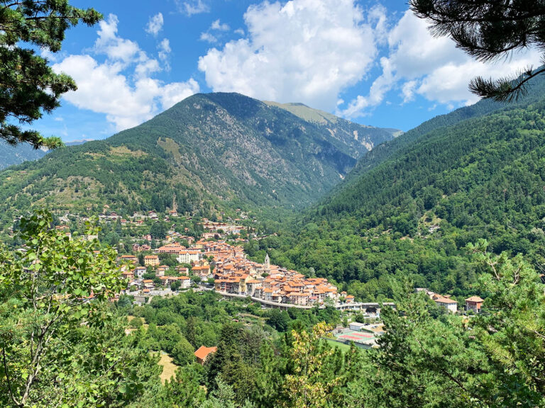 vue exterieure du lm market a saint martin du var